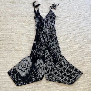 Ligo Jumpsuit (Size medium)